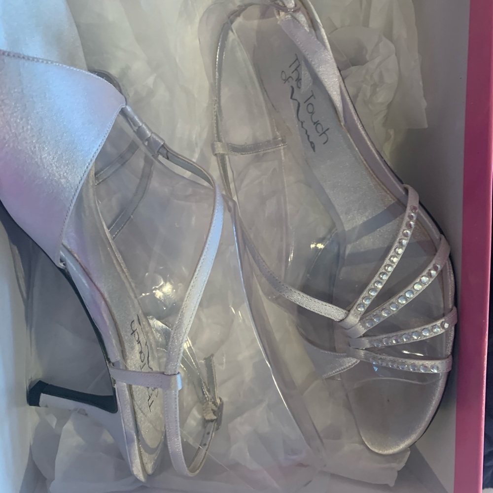 Silver heel